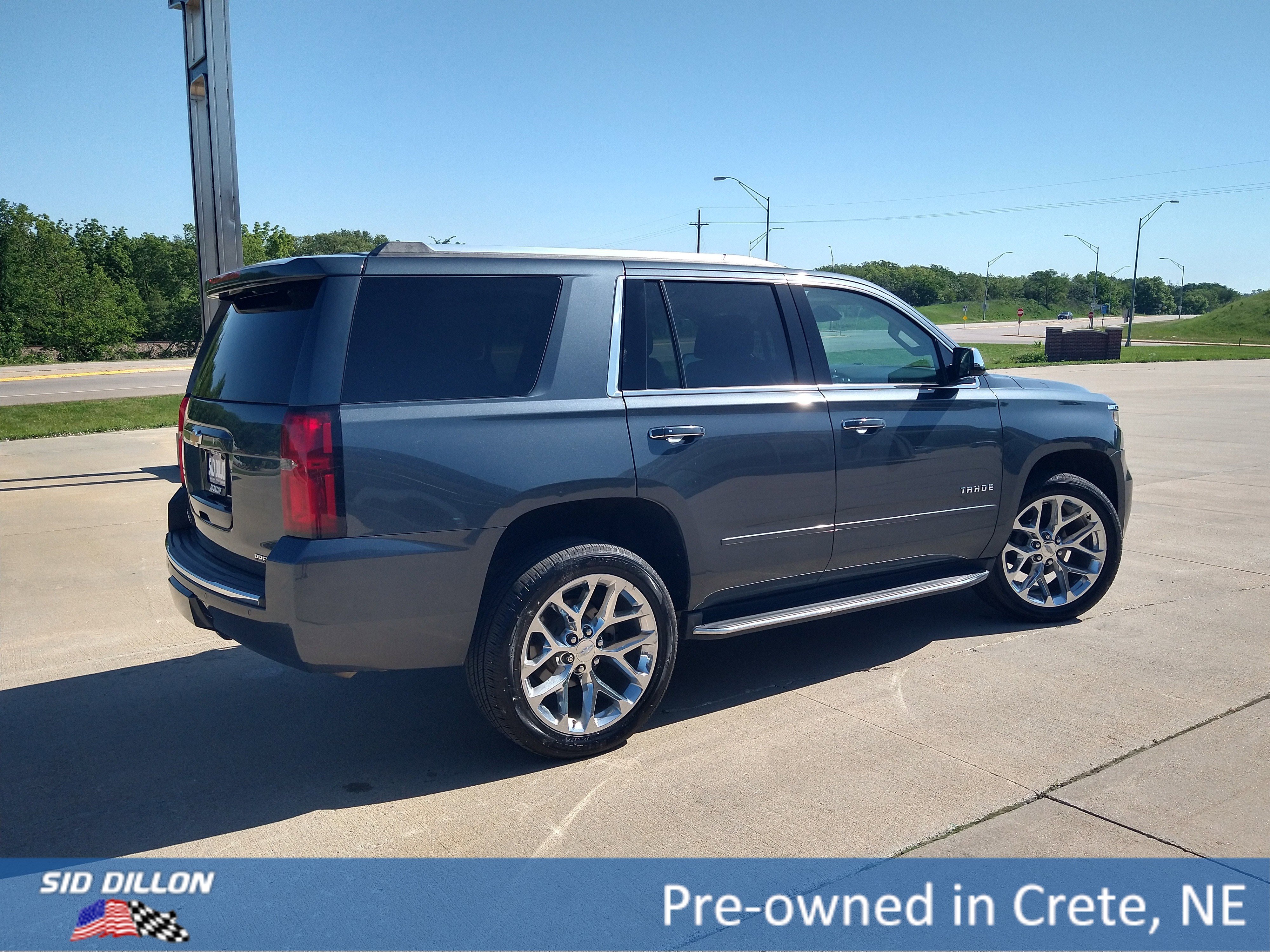 Used 2020 SHADOW GRAY METALLIC Chevrolet Premier image 16