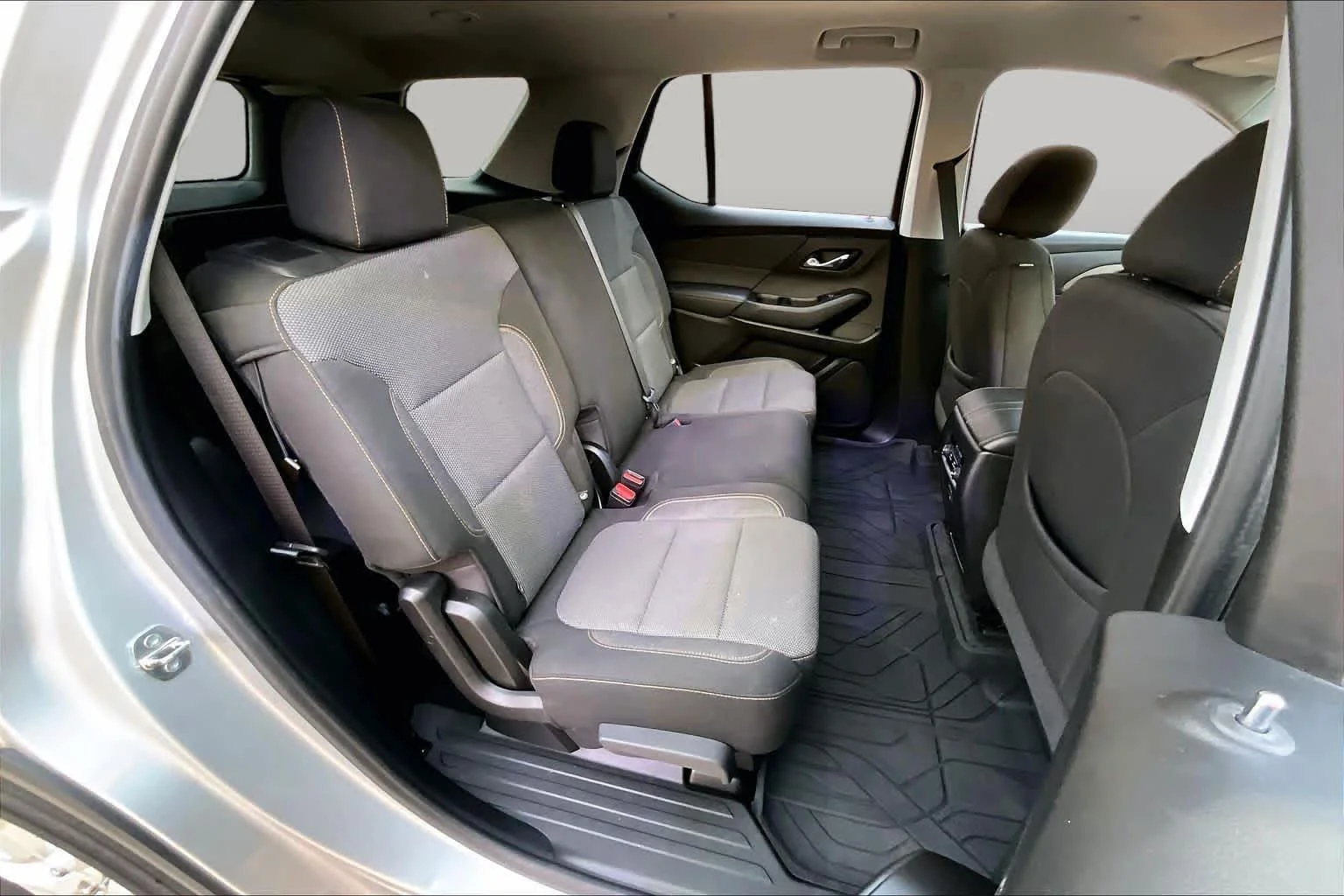 Used 2020 Silver Ice Metallic Chevrolet LS image 18
