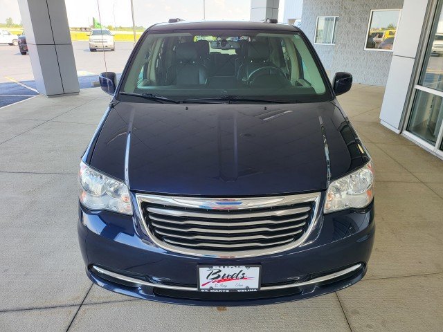 Used 2015 Chrysler Town & Country Touring with VIN 2C4RC1BG9FR564906 for sale in Saint Marys, OH