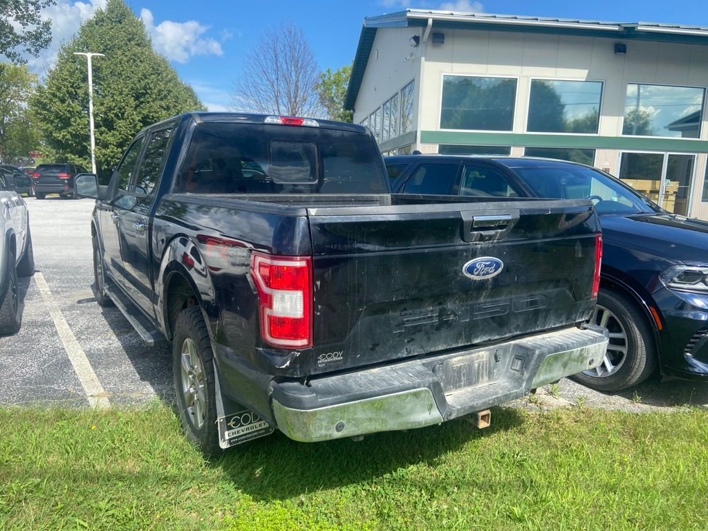 Used 2018 Blue Ford XLT image 4