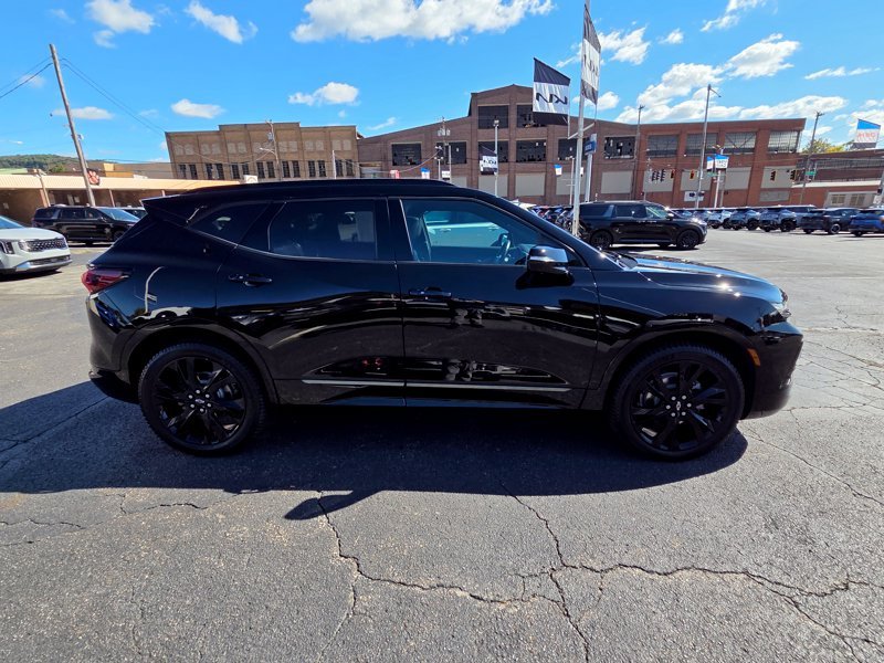 Used 2021 Black Chevrolet RS image 8