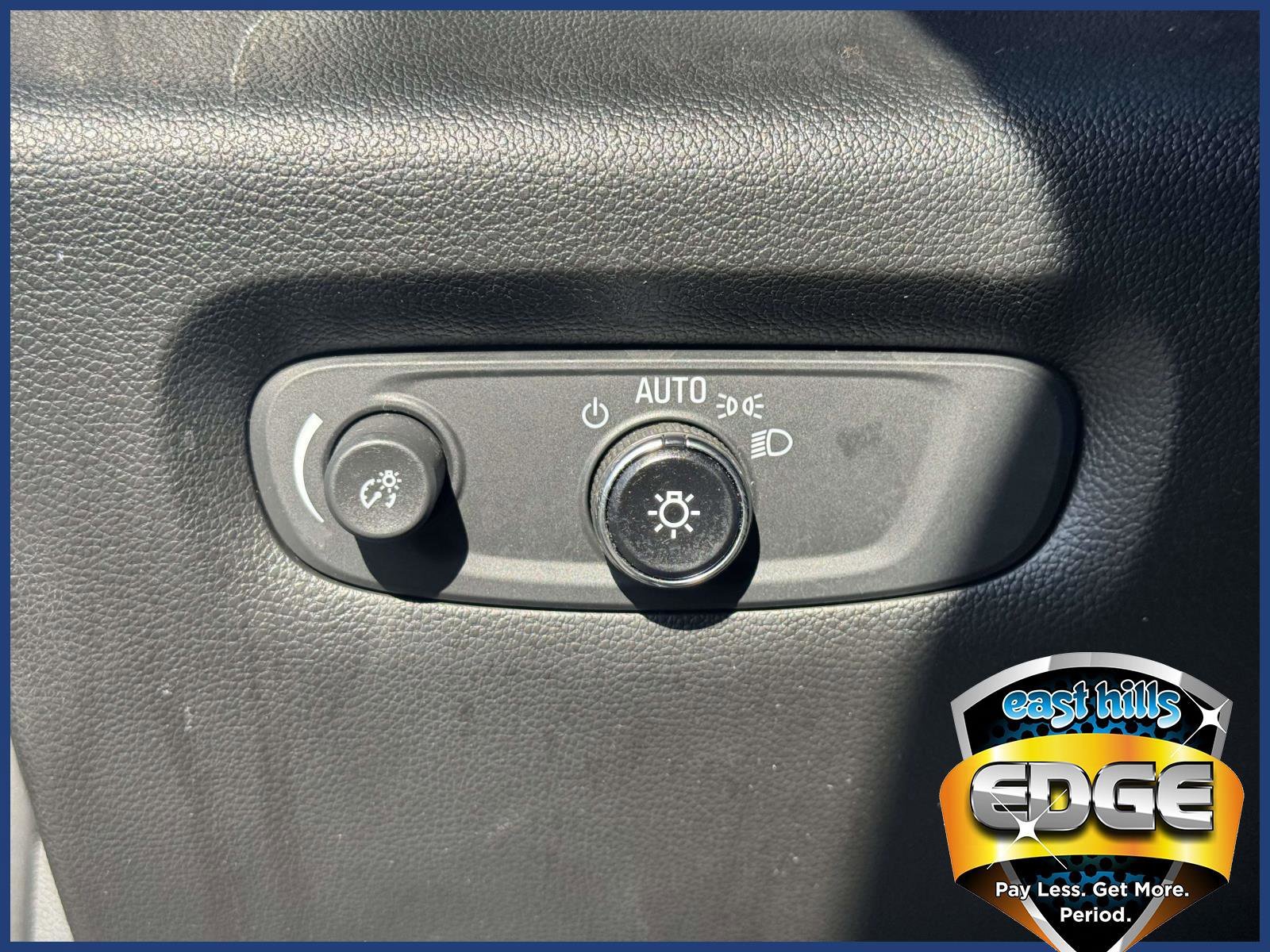 2023 Chevrolet Traverse 1LT - Photo 18