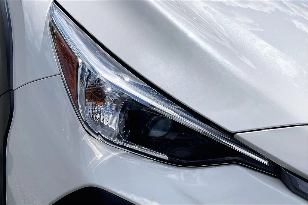 Used 2024 White Subaru Premium image 31
