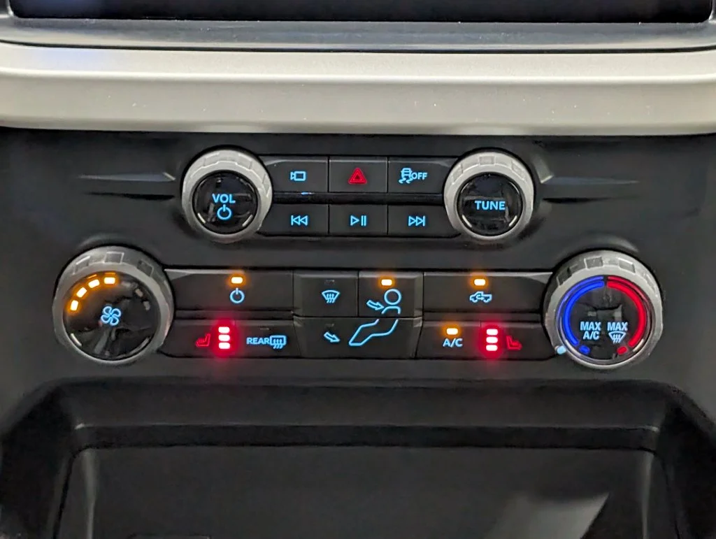 New 2027 Carbonized Gray Metallic Ford F-250® XLT image 6