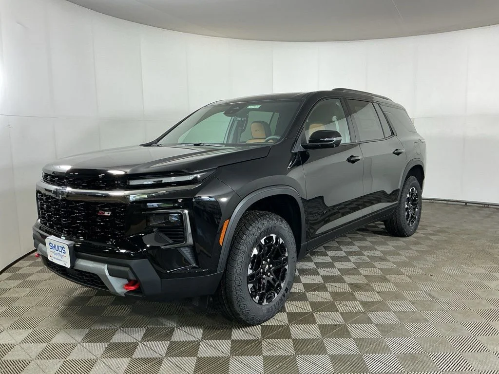 New 2027 Black Chevrolet Z71 image 3