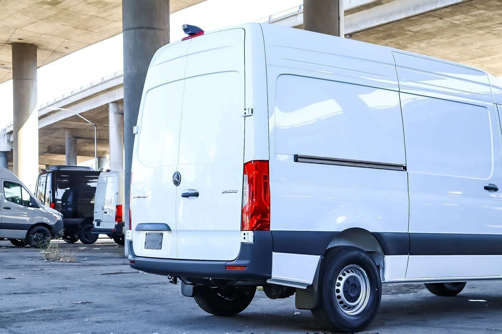 New 2026 Arctic White Mercedes-Benz Cargo 144WB High Roof RWD 2.0L I4 Diesel Turbo SO image 9