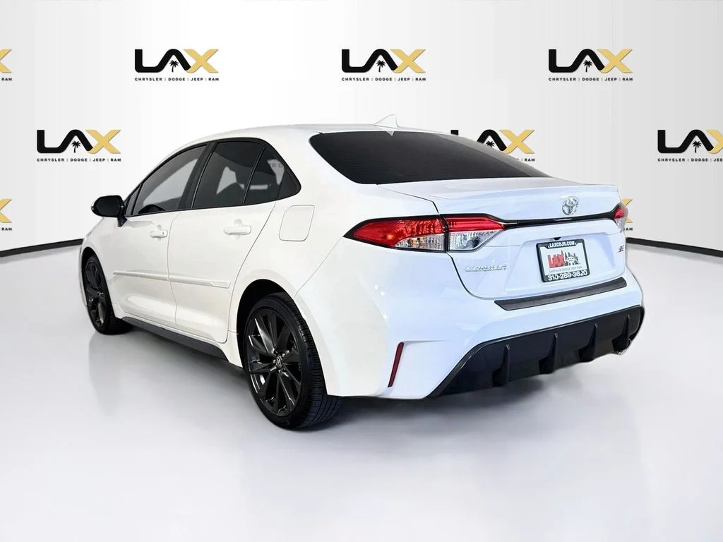 Used 2025 White Toyota SE image 5