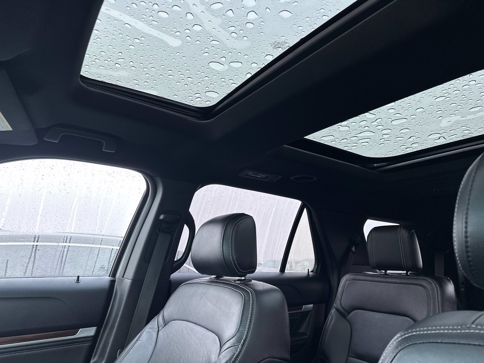 Used 2016 Silver Ford Limited image 6