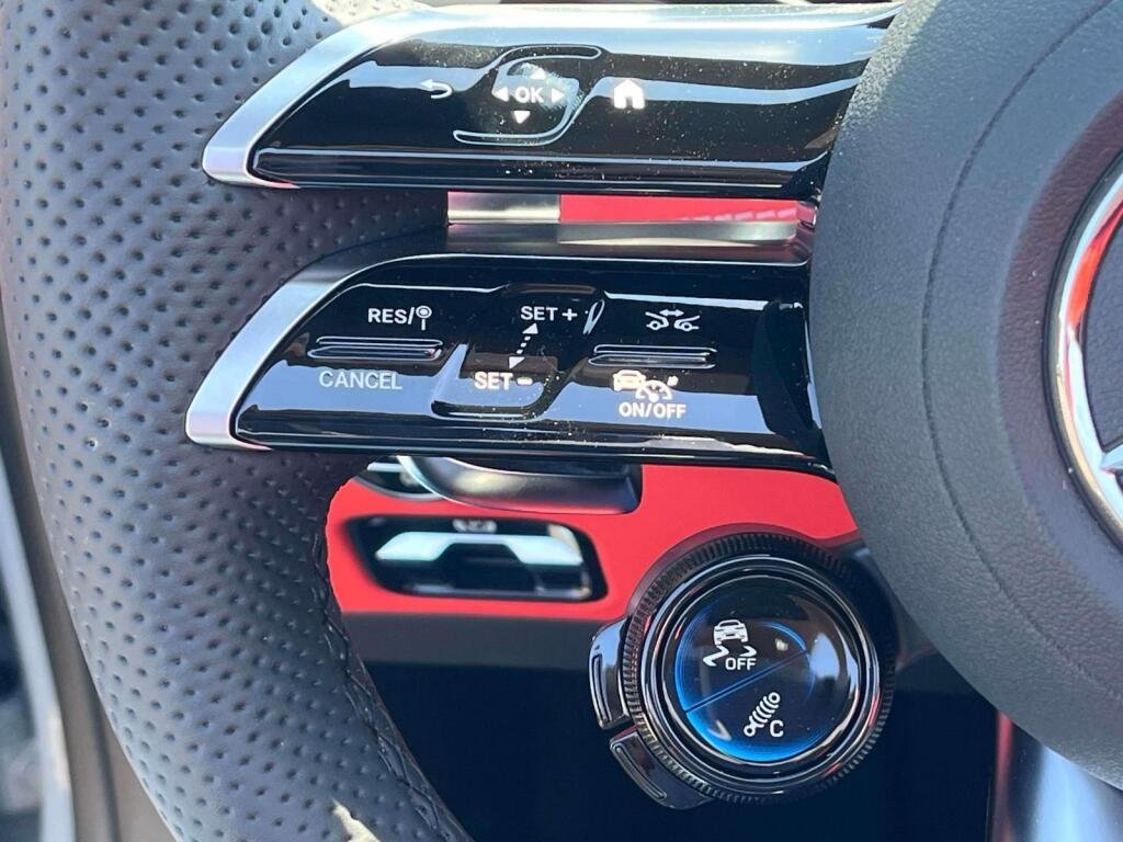 New 2026 MANUFAKTUR Alpine Grey Mercedes-Benz AMG® SL 55 image 36