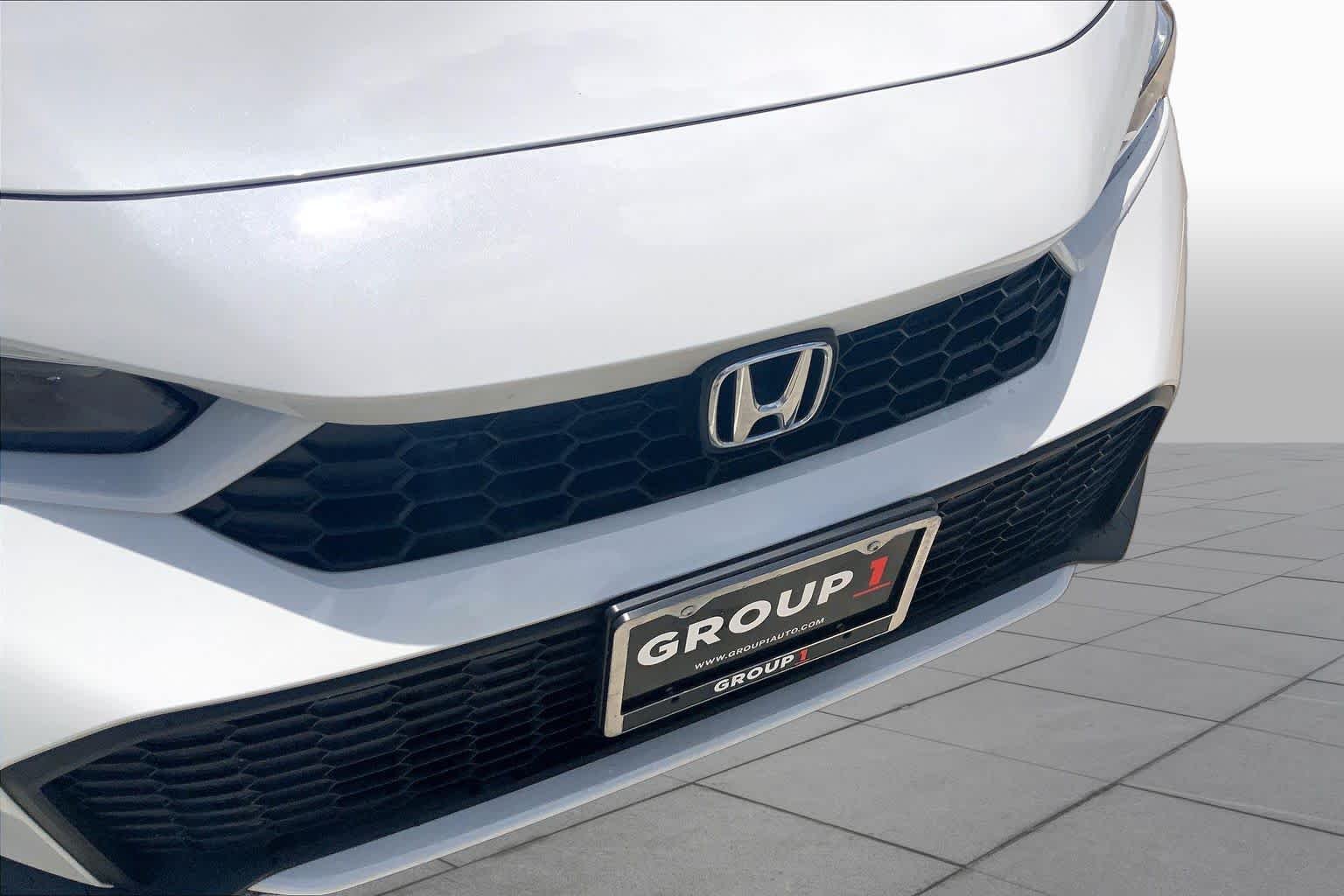 Used 2026 Platinum White Pearl Honda Sport image 29