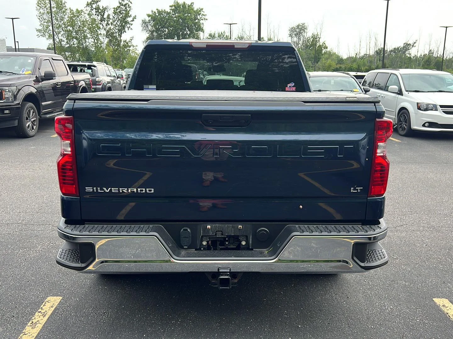 Used 2022 Northsky Blue Metallic Chevrolet LT image 3