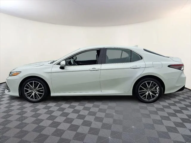 2024 Toyota Camry XLE - Photo 10