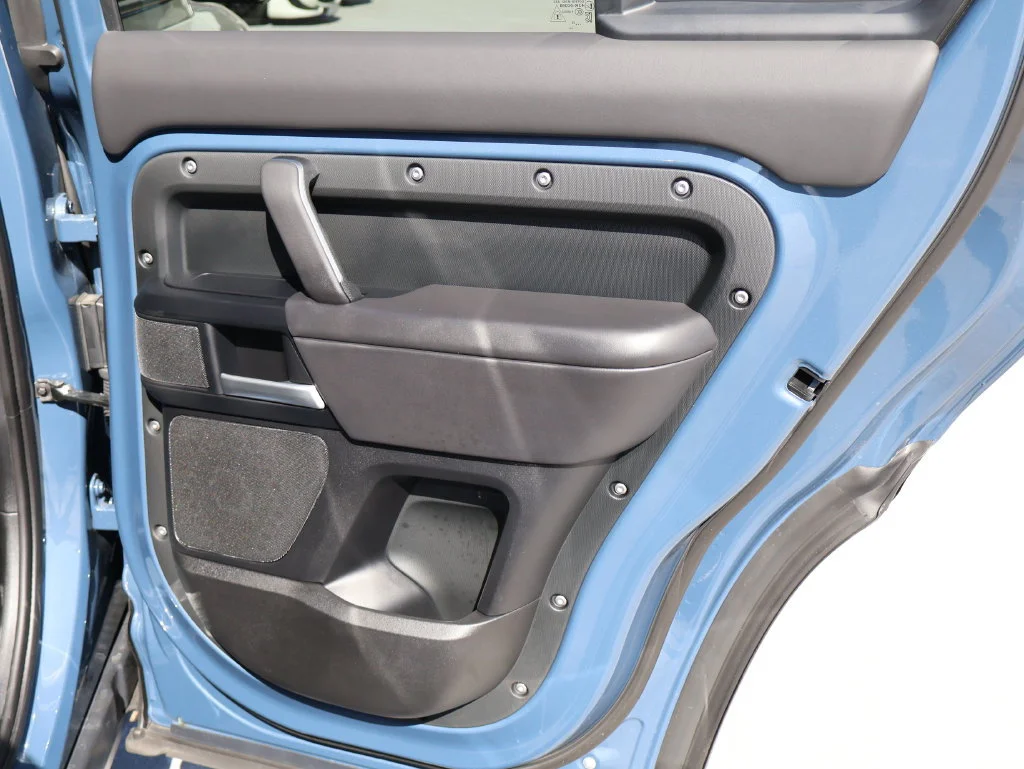 Certified Used 2026 Tasman Blue Metallic Land Rover X-Dynamic SE image 14