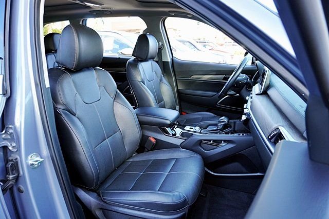 Used 2022 Silver Kia SX image 11