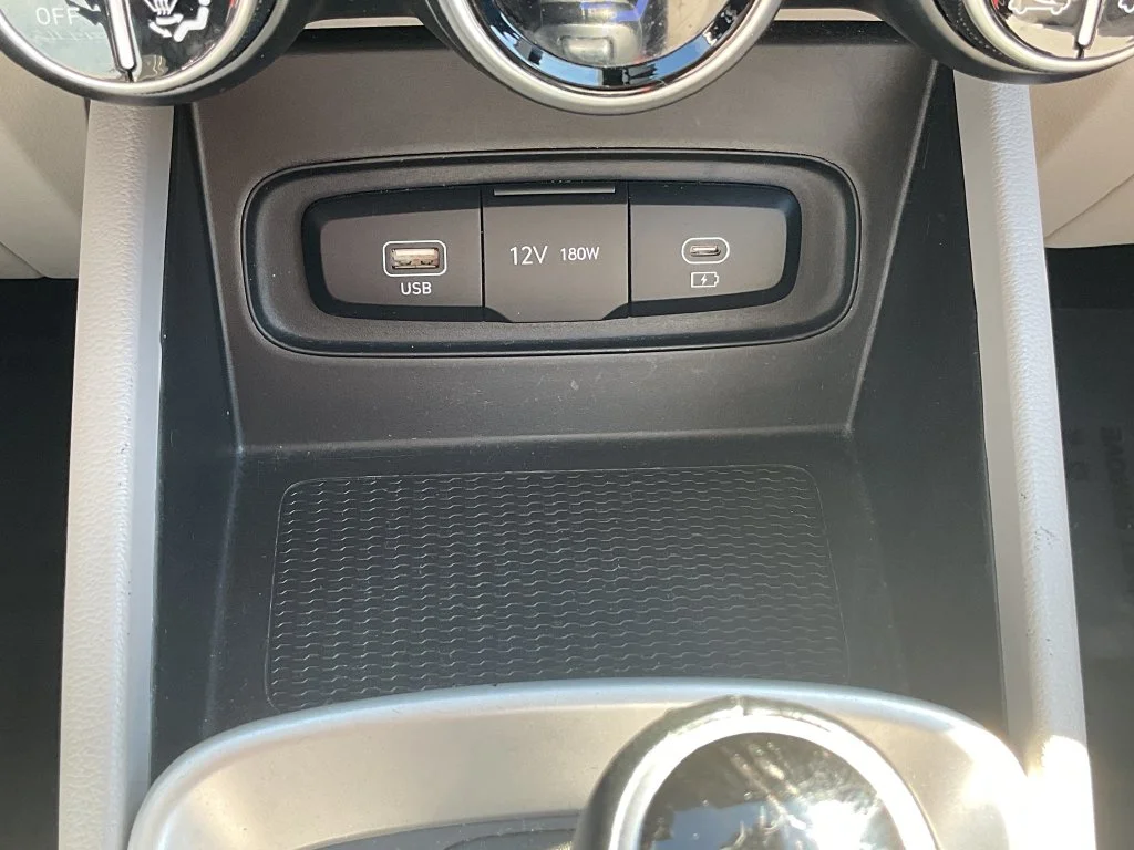 Used 2025 Gray Hyundai SEL image 29