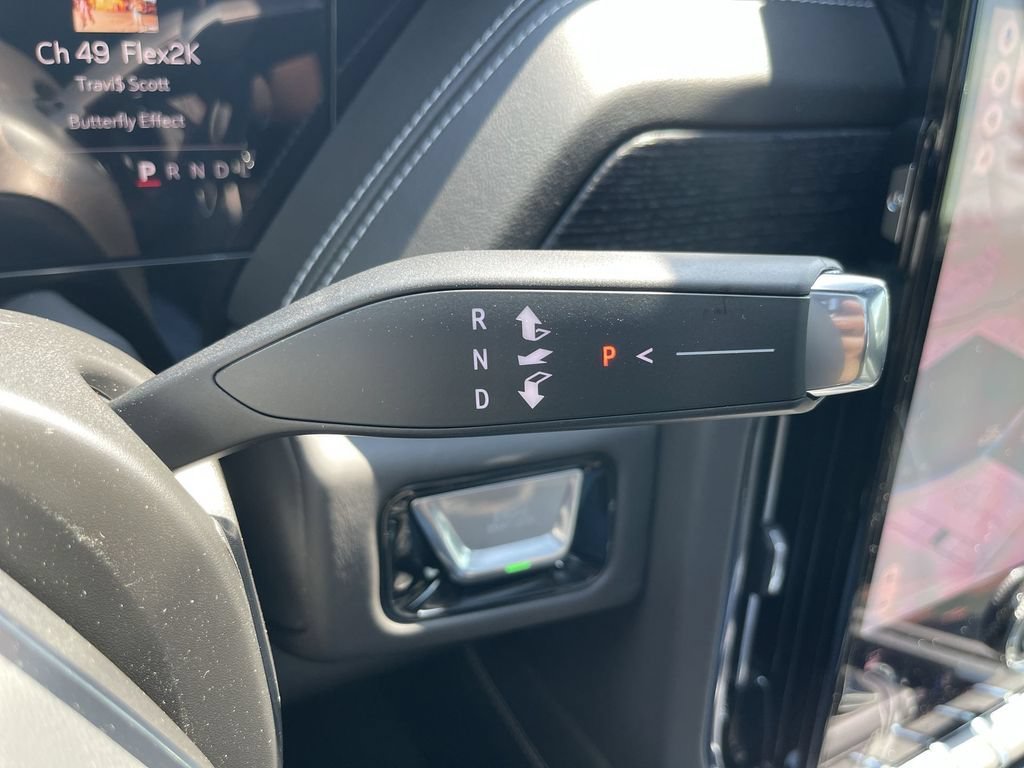 2026 GMC Yukon XL AT4 Ultimate - Photo 16