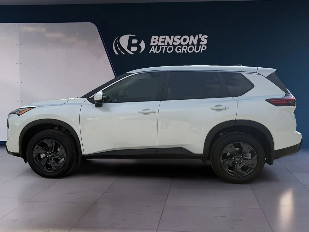 New 2026 Everest White Pearl TriCoat Nissan SV image 2