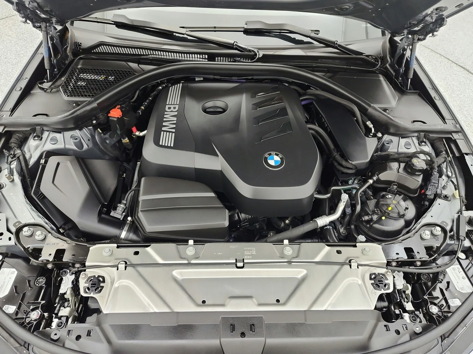 Used 2025 Skyscraper Grey Metallic BMW 330i Sedan image 17