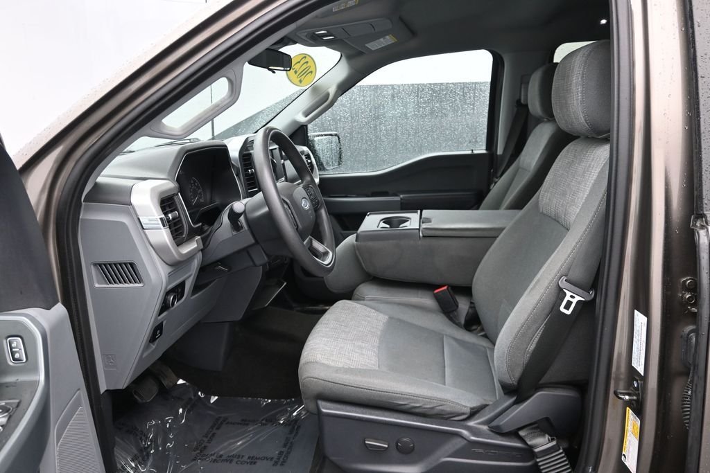Used 2023 Gray Ford XLT image 15