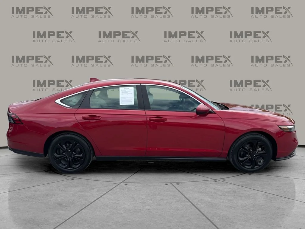 Used 2025 Red Honda LX image 7