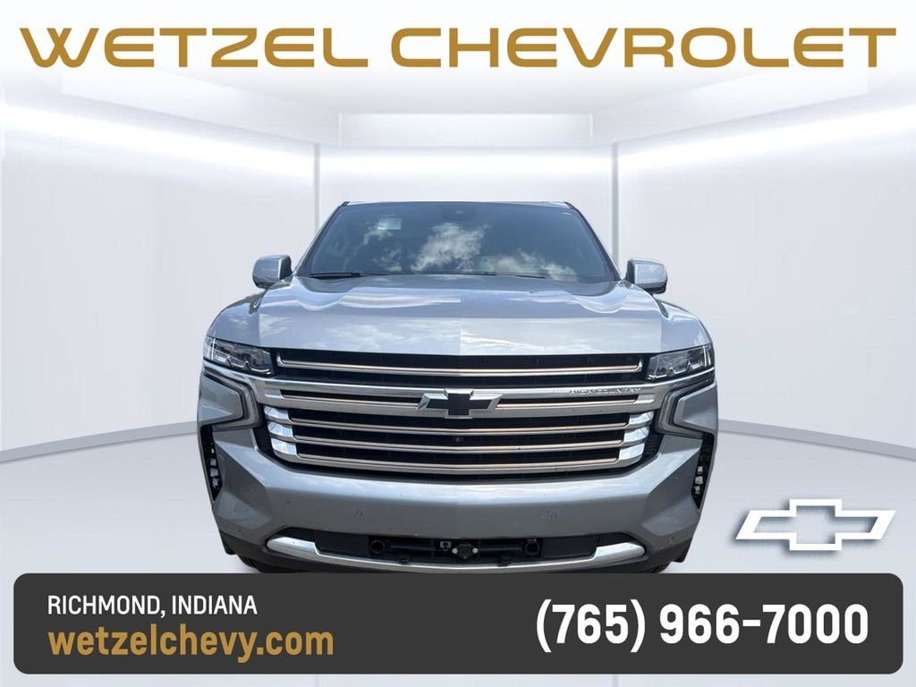 Used 2024 Gray Chevrolet High Country image 2