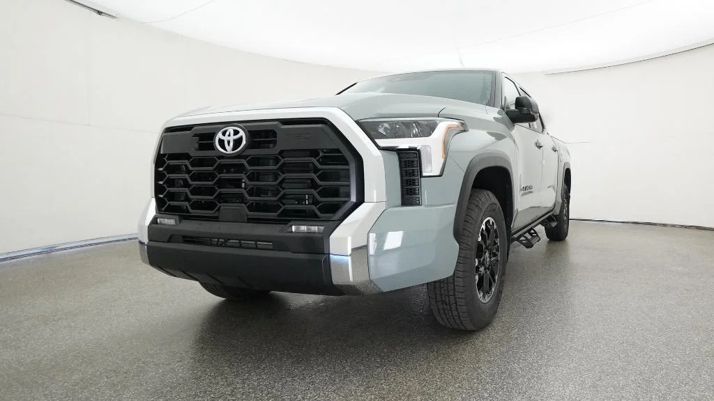 2026 Toyota Tundra SR5 - Photo 12