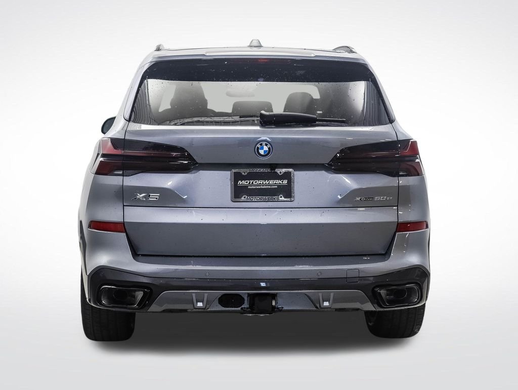 New 2026 Gray Metallic BMW xDrive50e image 4