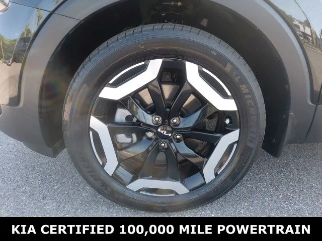 Used 2023 Black Kia EX image 9
