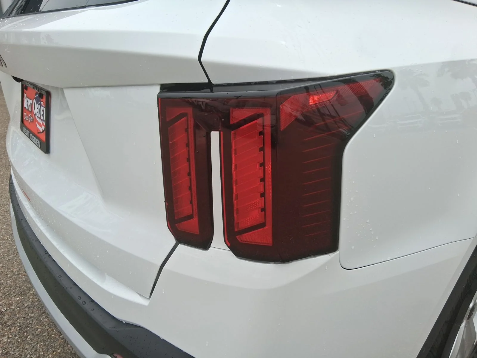 New 2026 White Kia LX image 9