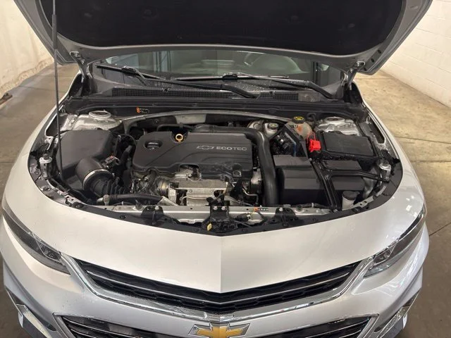 Used 2017 SILVER ICE METALLIC Chevrolet LT image 8