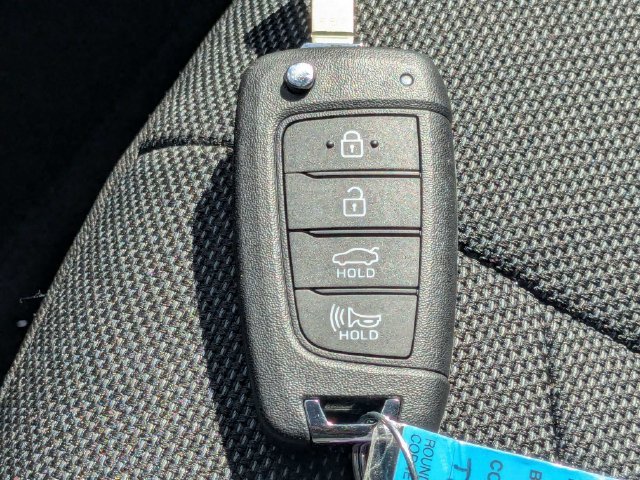 Used 2026 White Hyundai SE image 26