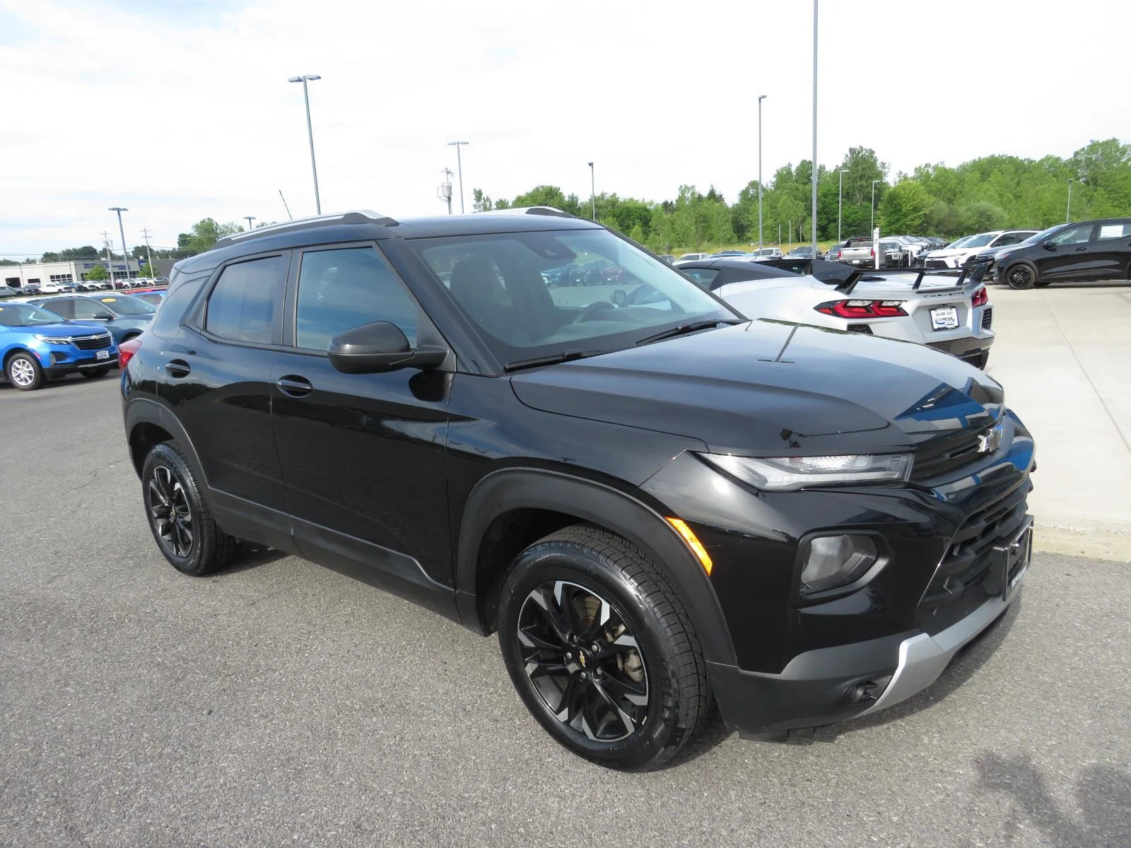 Used 2021 Mosaic Black Metallic Chevrolet LT image 5