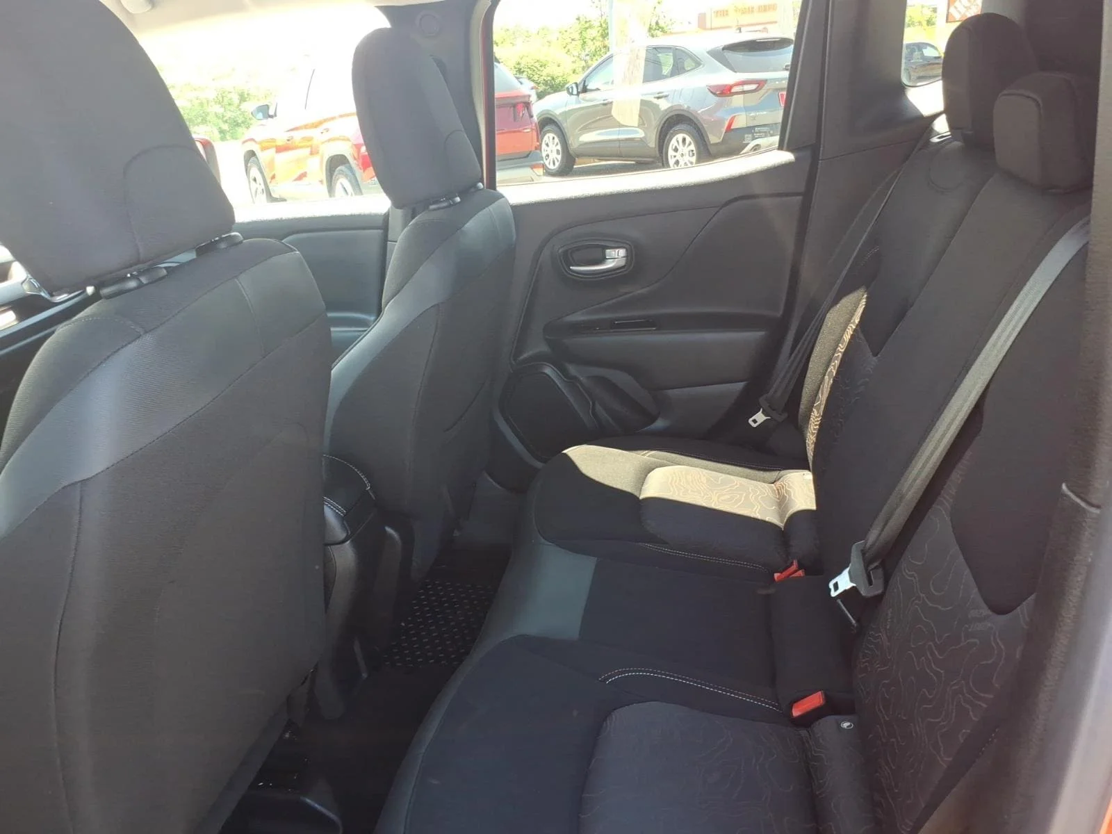 Used 2023 Colorado Red Jeep Latitude image 14