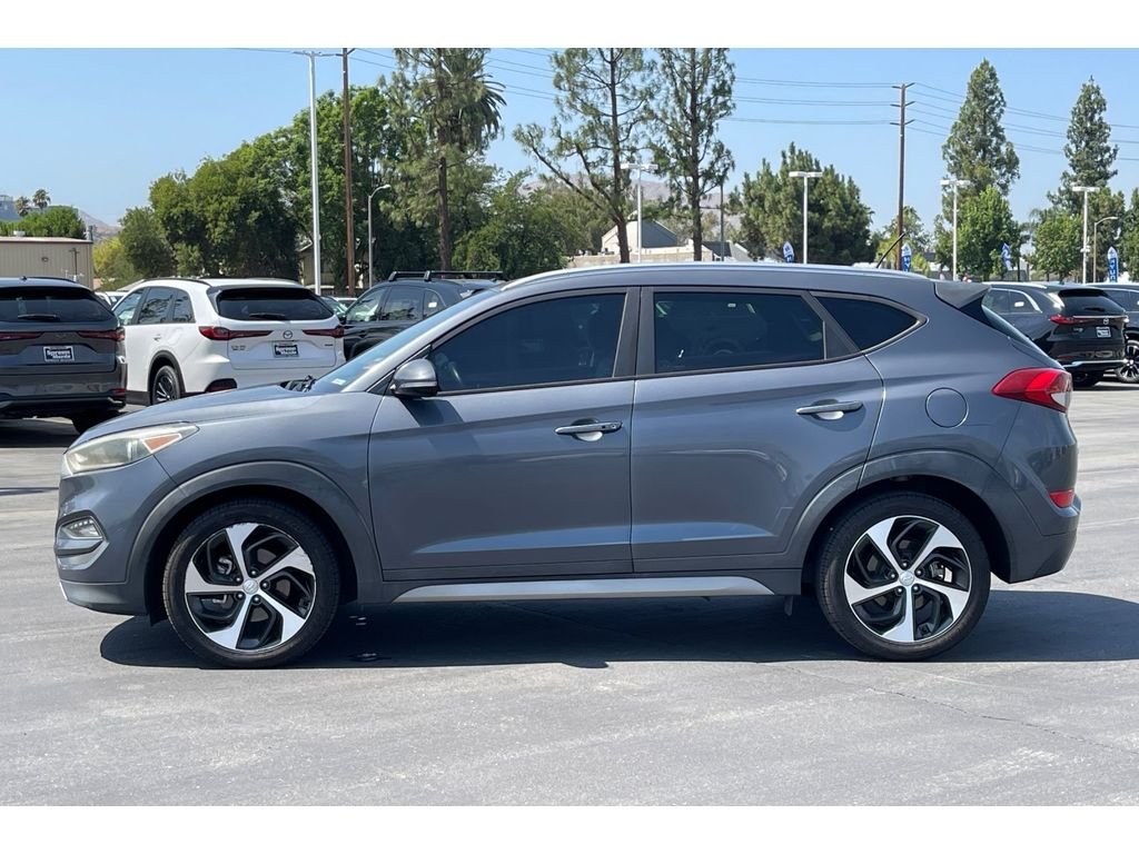 Used 2017 Coliseum Gray Hyundai Sport image 3