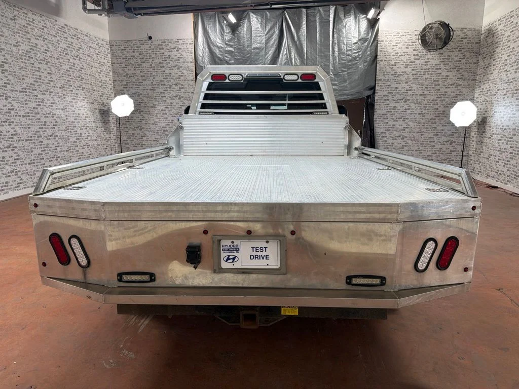 Used 2019 Oxford White Ford XL image 6
