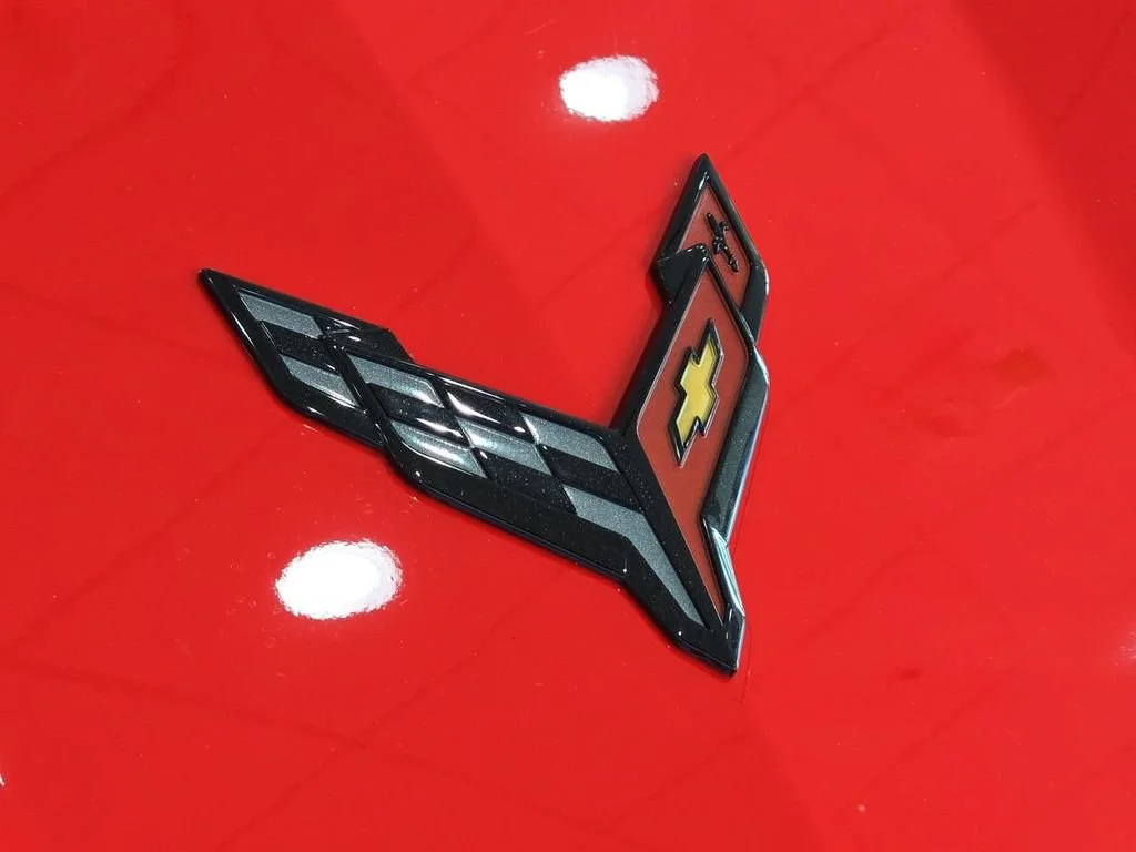 Used 2022 TORCH RED Chevrolet 3LT image 32