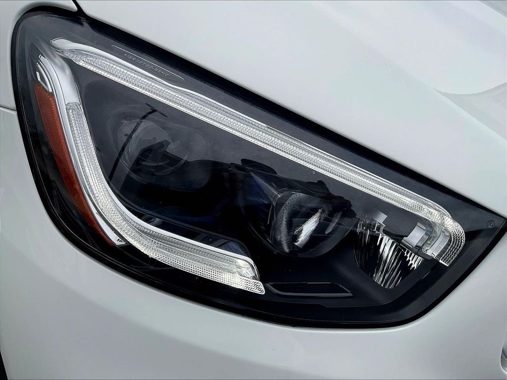 Used 2022 White Mercedes-Benz GLC 300 image 30