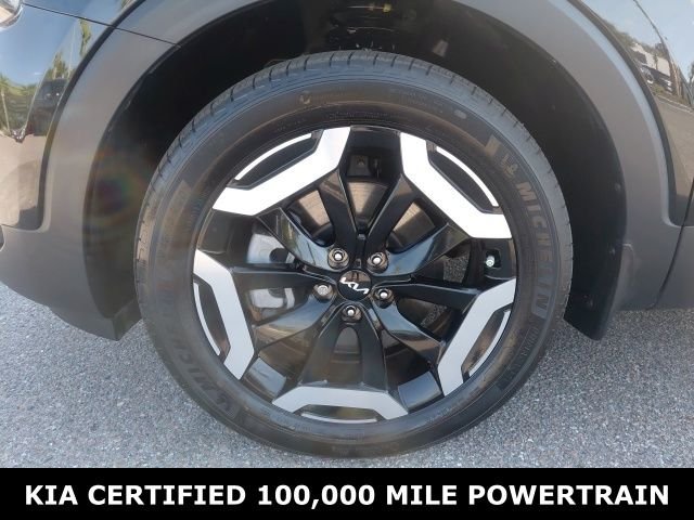 Used 2023 Black Kia EX image 10
