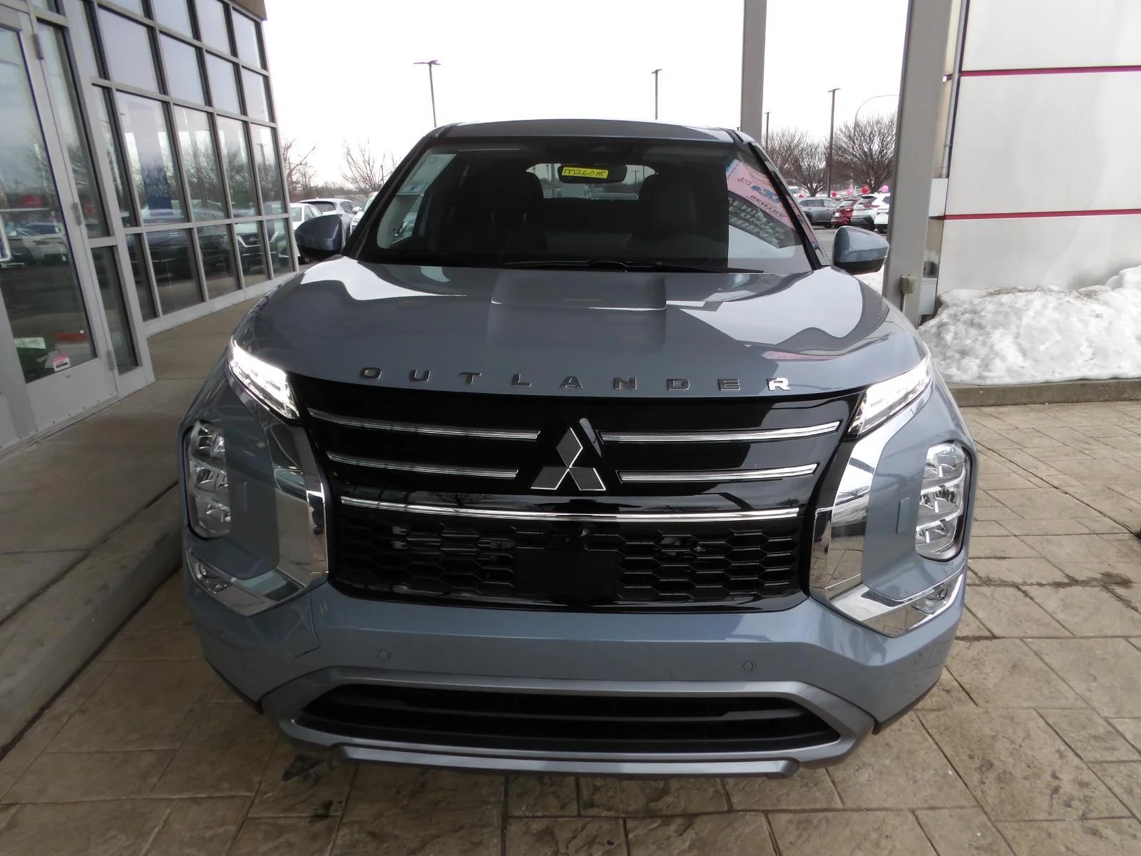 New 2026 Graphite Gray Mitsubishi SE image 2