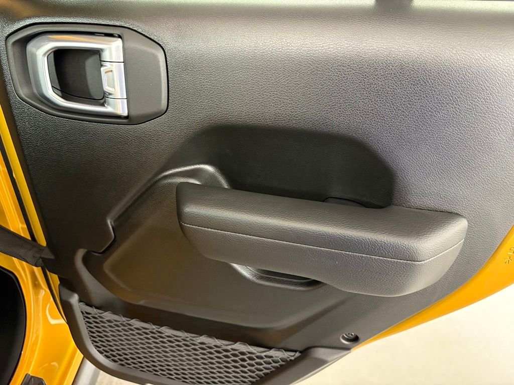 New 2026 Goldilocks (DISC) Jeep Mojave image 39