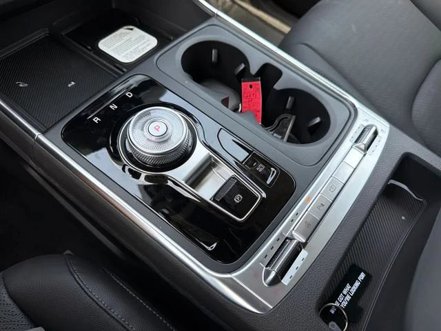2027 Kia Carnival SX Prestige - Photo 14