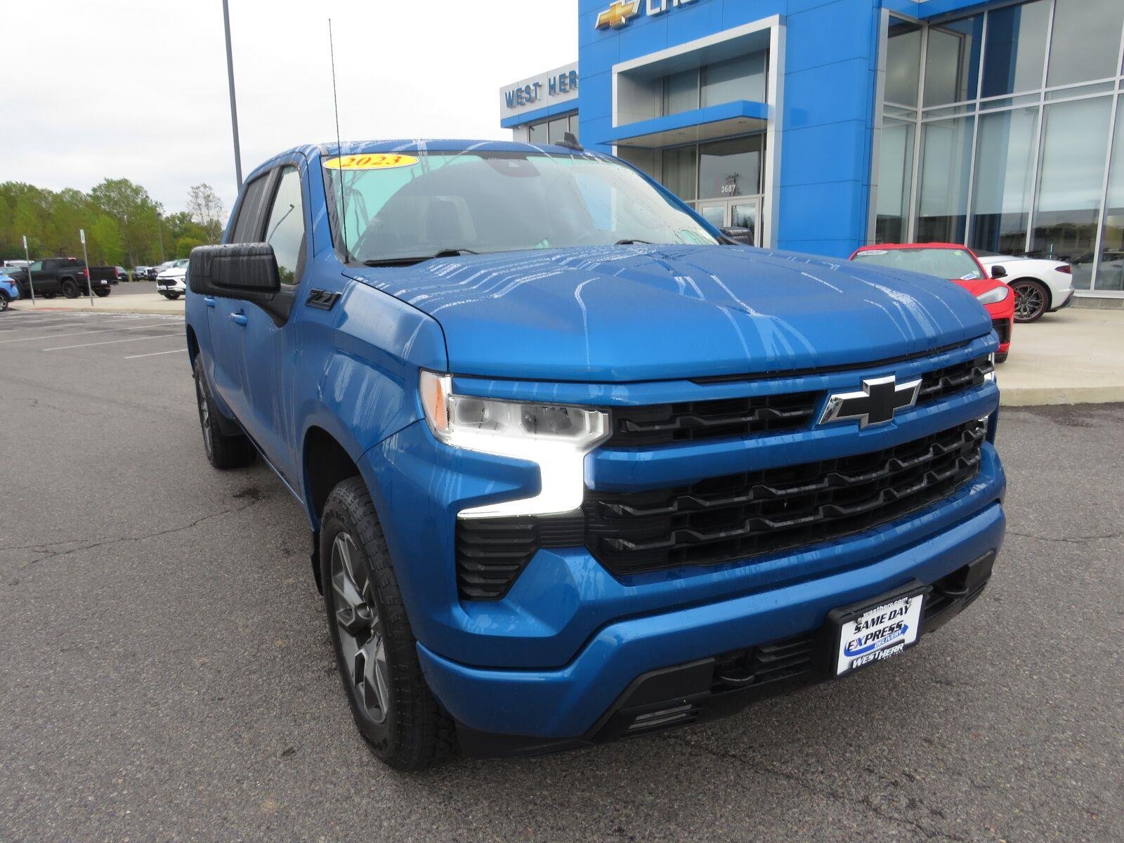 Used 2023 Glacier Blue Metallic Chevrolet RST image 4