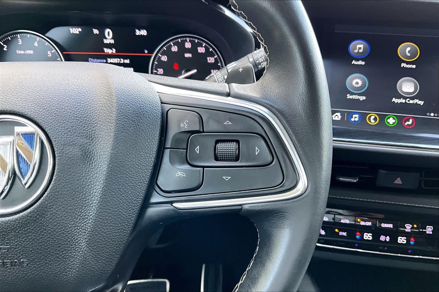 Used 2023 Summit White Buick Essence image 24