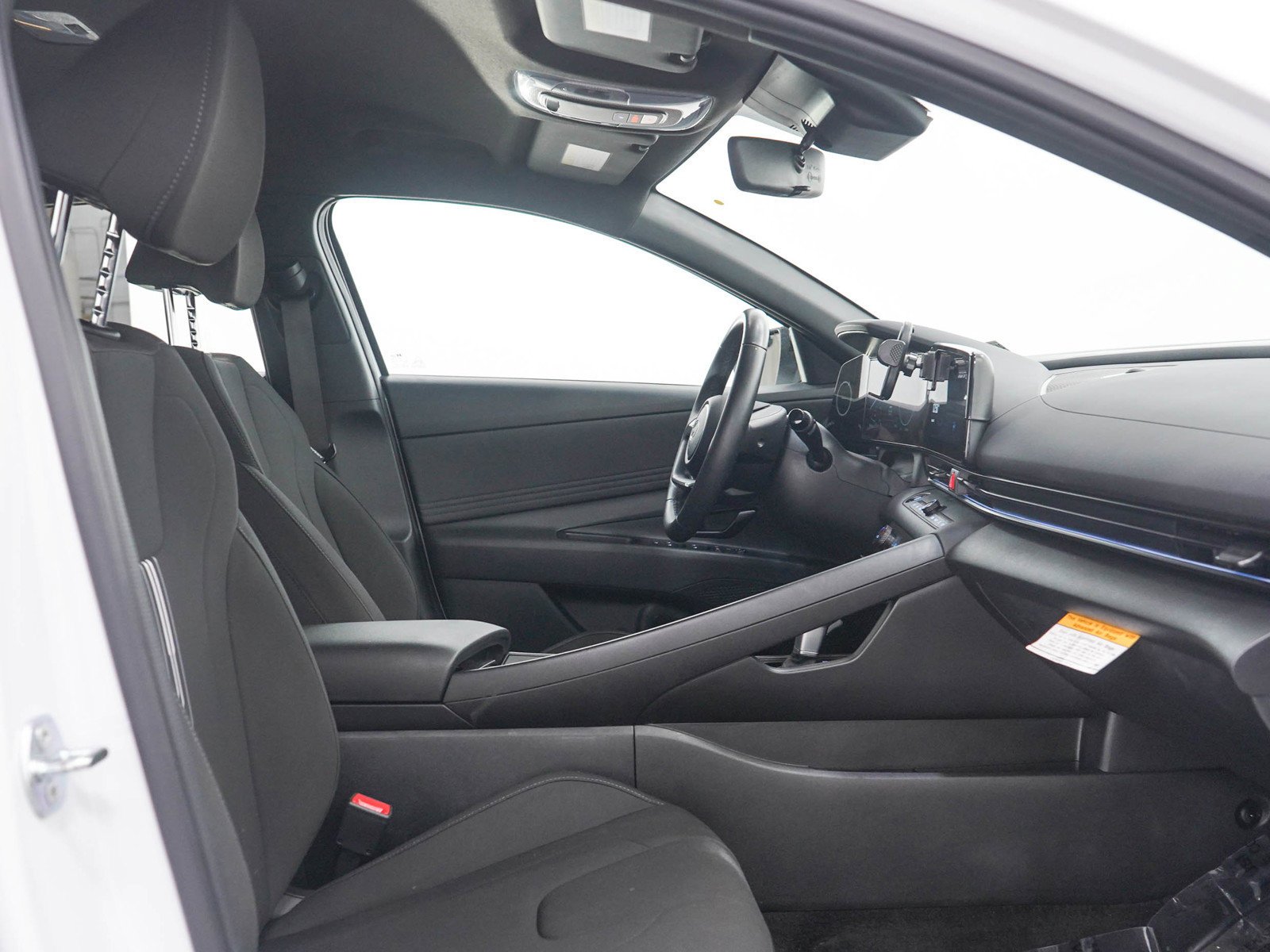 2025 Hyundai Elantra Blue - Photo 12