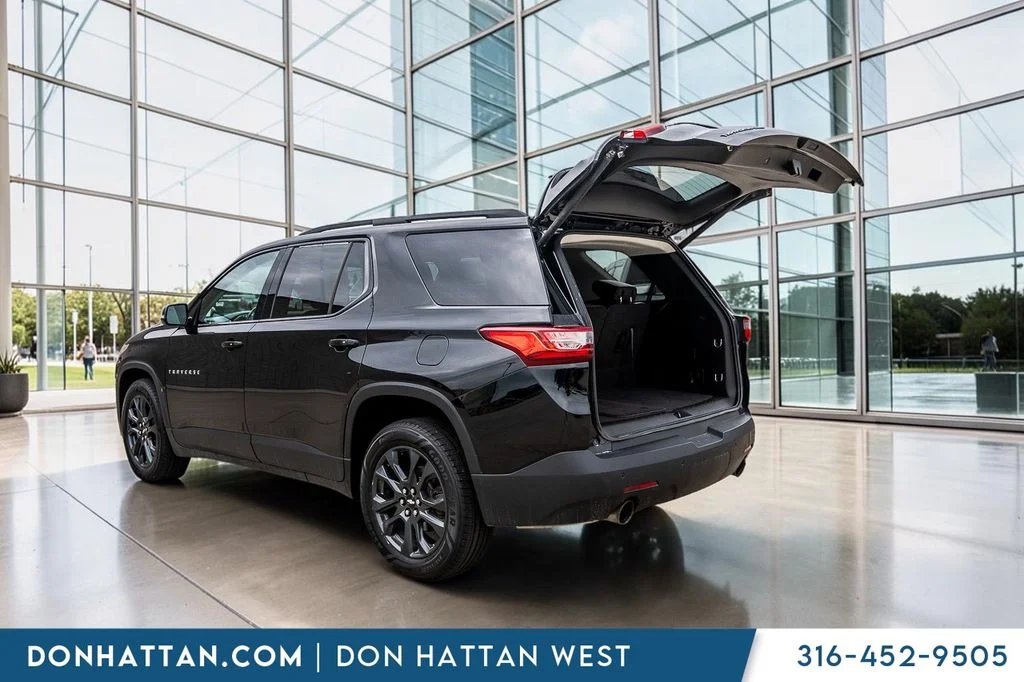 Used 2020 Black Chevrolet RS image 36