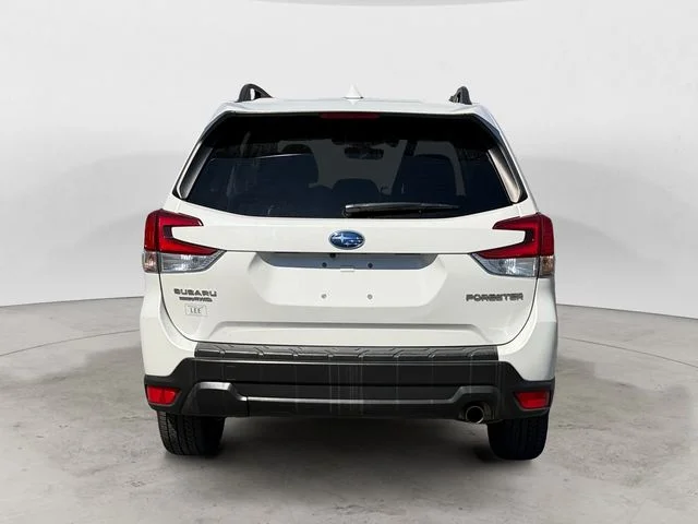 Used 2019 White Subaru Limited image 4