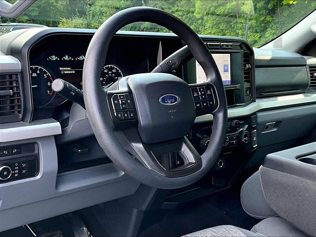 Used 2023 Oxford White Ford XLT image 8