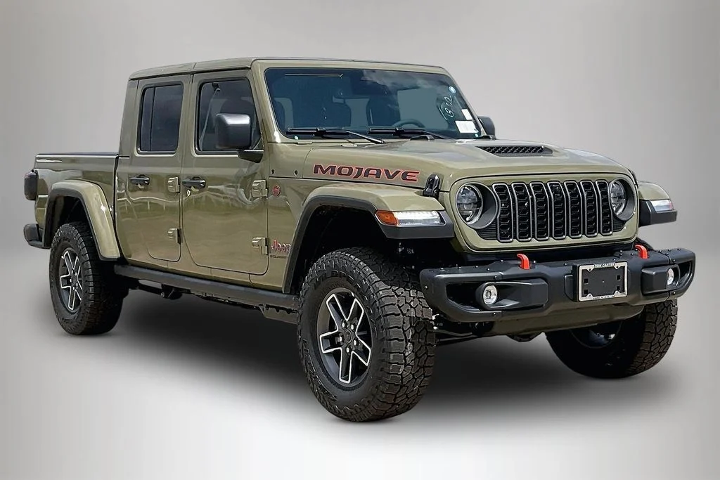 2026 Jeep Gladiator Mojave X Auto's photo