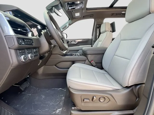 New 2026 Onyx Black GMC Elevation image 15