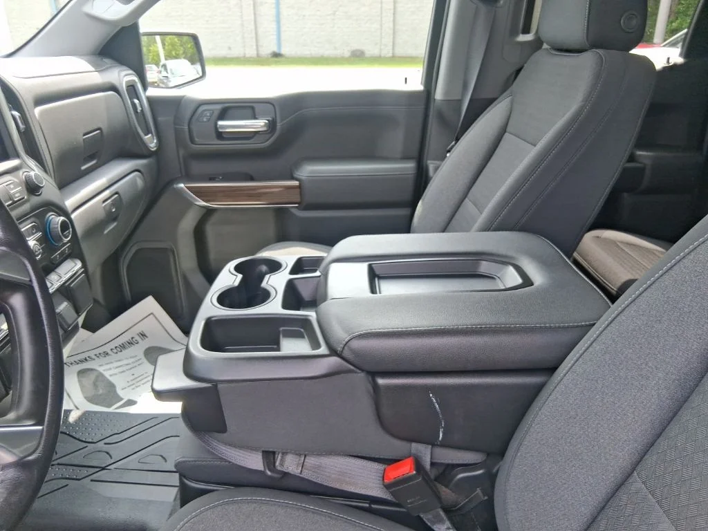 Used 2021 Gray Chevrolet LT image 13